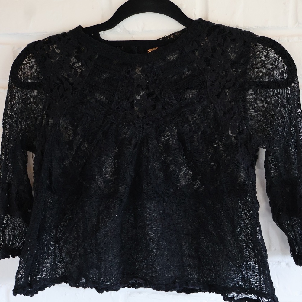 FREE PEOPLE BLACK LACE SHEER BABYDOLL CROP TOP